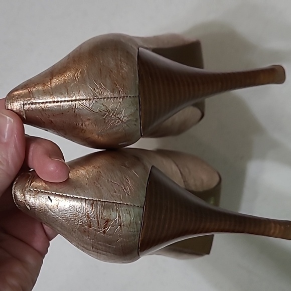 BCBGENERATION Women's Holmy Gold & Brown Marbled-Look Heels Size 7.5 - Picture 9 of 14